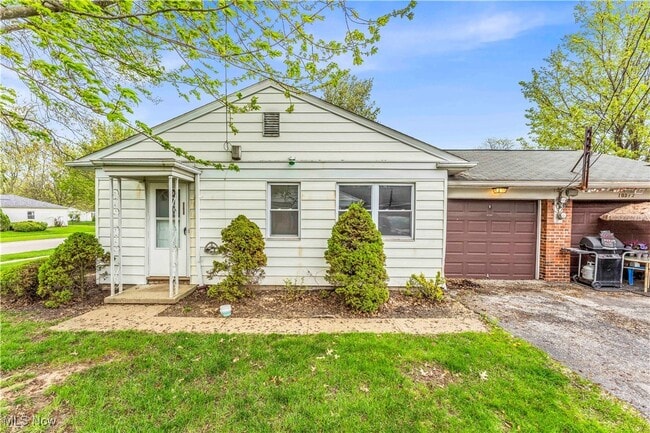 Building Photo - 10266 Manorford Dr