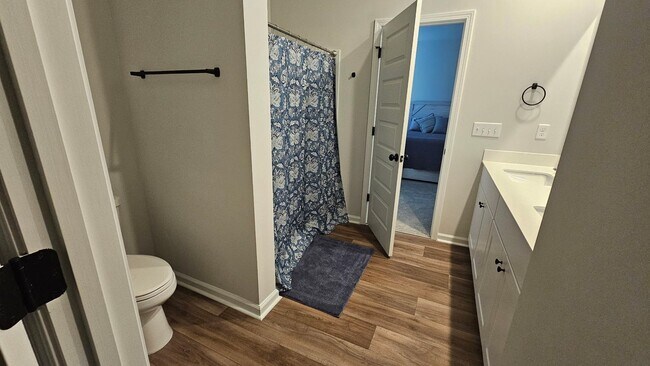Building Photo - 515 Southwind Way