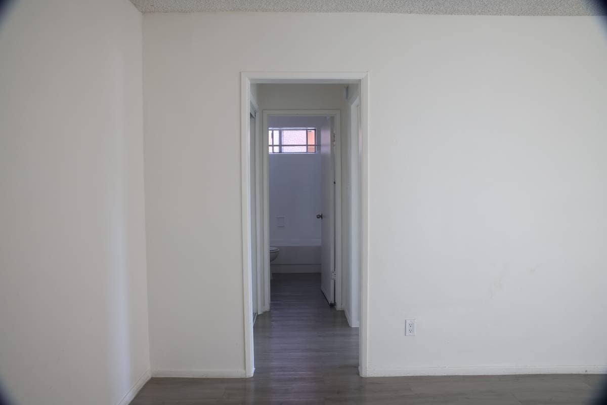 Building Photo - 915 N Wilton Pl