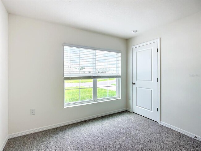 Building Photo - 8561 SW 46th Ave