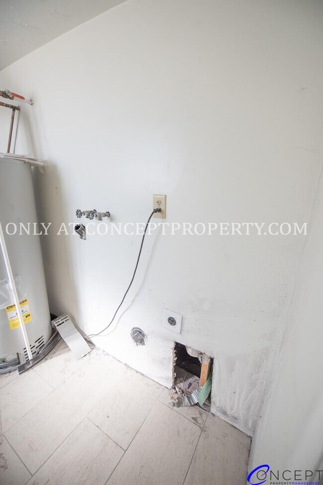 Building Photo - 3733 S 5080 W
