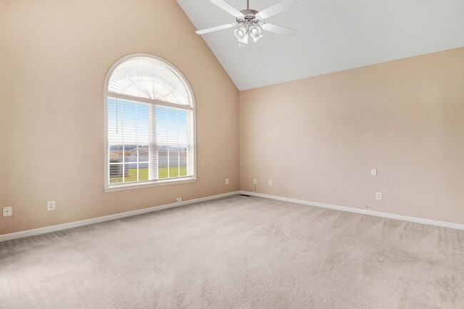 Building Photo - *DETACHED GARAGE/WORKSHOP!* Gorgeous home on HUGE acre lot in Princeton