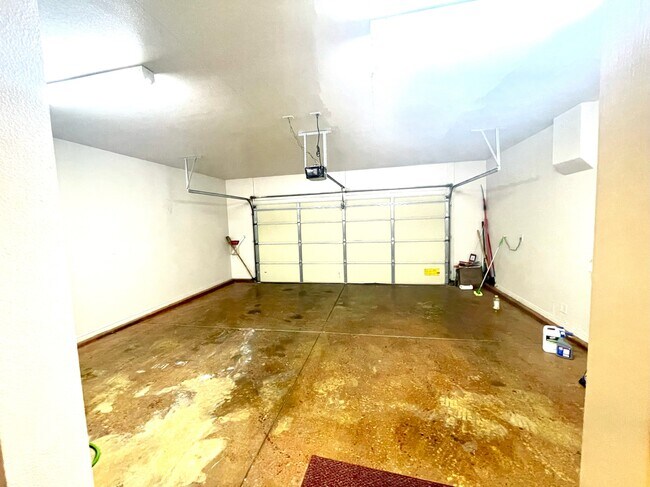 Garage - 4369 S Aspen Glow Dr