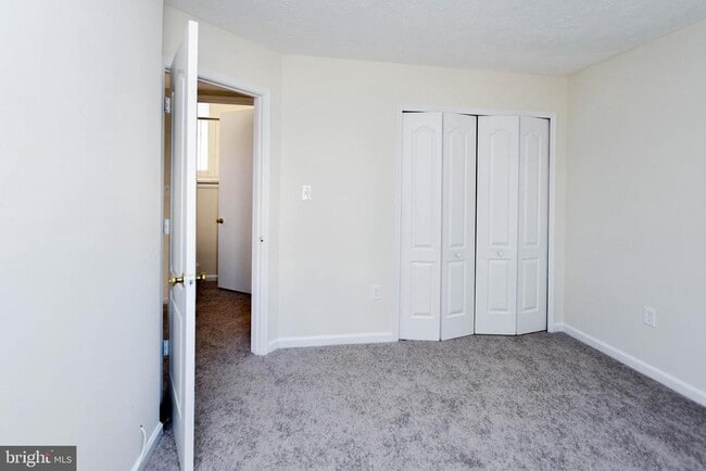 Building Photo - 5908 Grenfell Loop