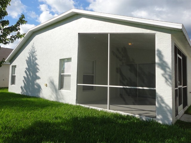 Building Photo - 7821 Floradora Dr