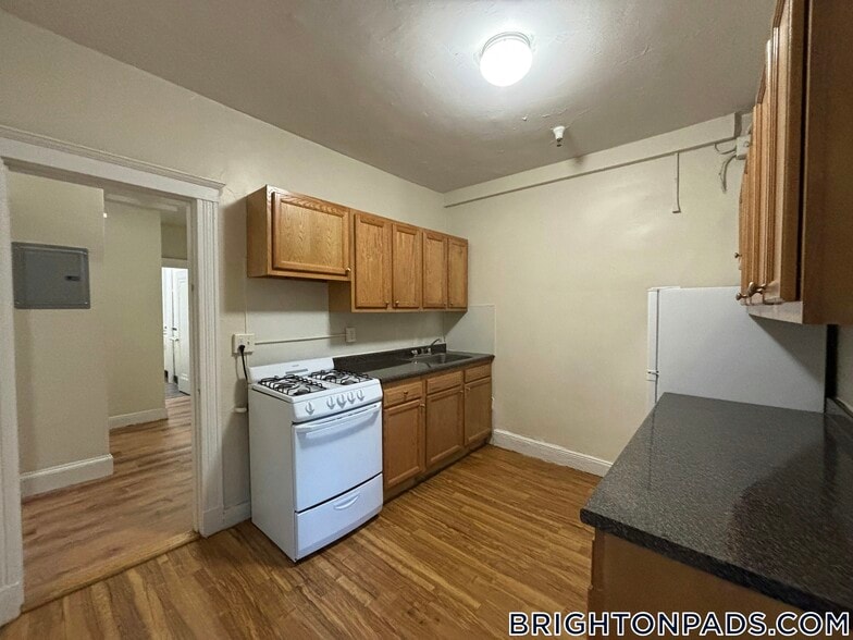 Building Photo - 1810 Commonwealth Ave