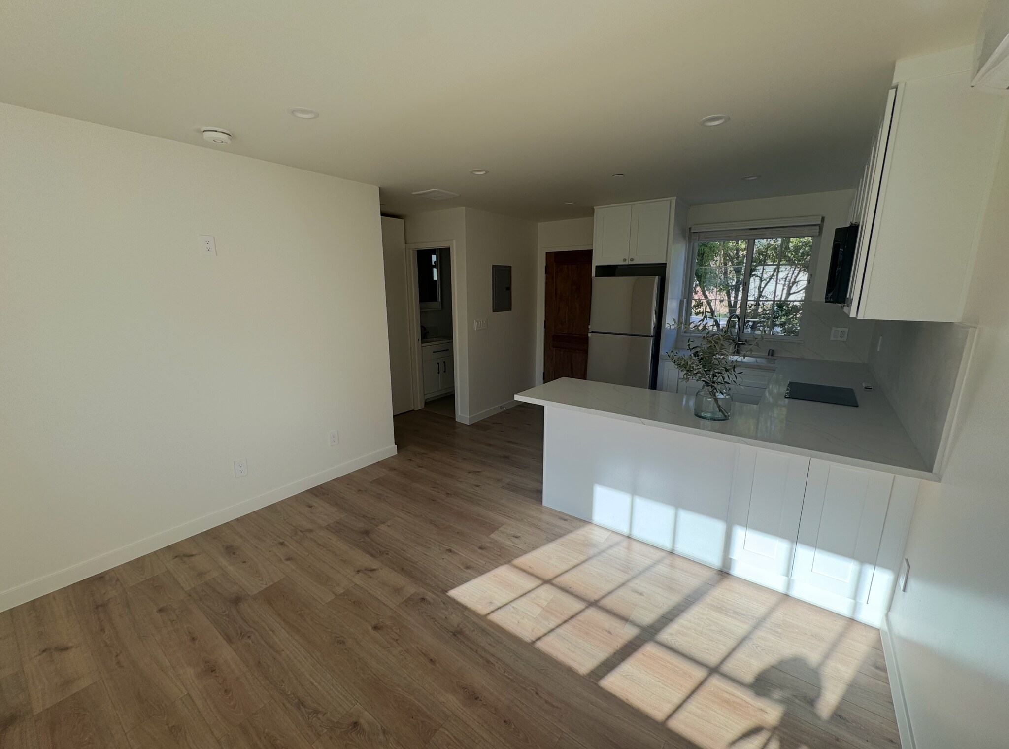 Never previously occupied - 230 W Cedar Ave