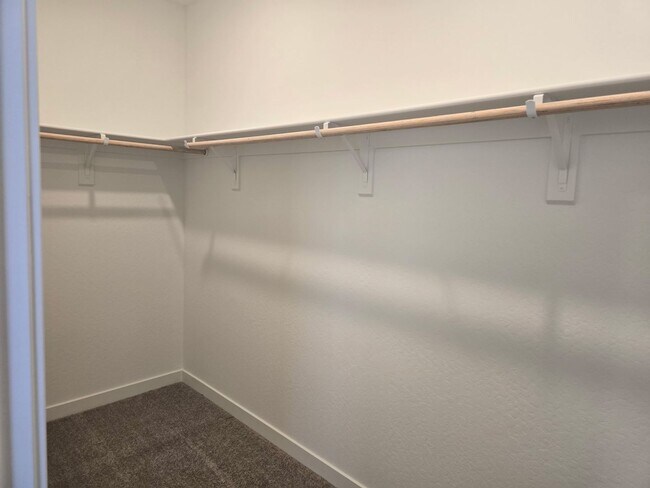 Building Photo - 3 BR 2 BA New Build home available 5/3