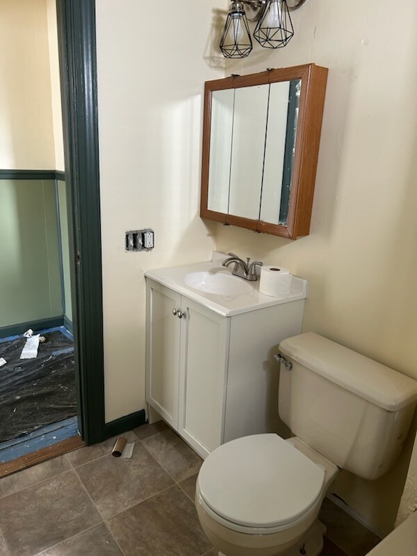 bathroom - 321 Odell Ave