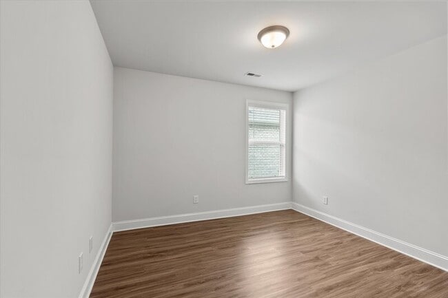 Building Photo - 6027 Thorntons Way Cir NW