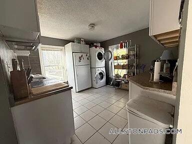 Building Photo - 5 W Sorrento St