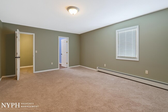Building Photo - 5113 Cedarvale Rd
