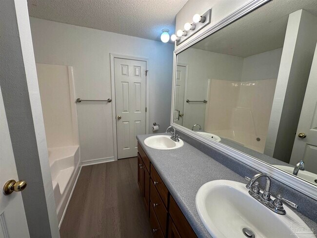 Building Photo - 7959 Cayenne Way