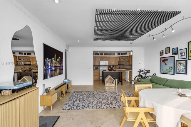 Building Photo - 1408 Brickell Bay Dr