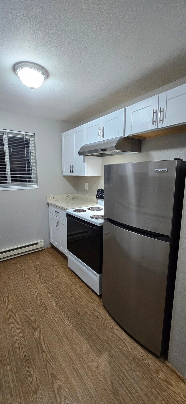 Building Photo - 9830 Southwest Lookout Terrace