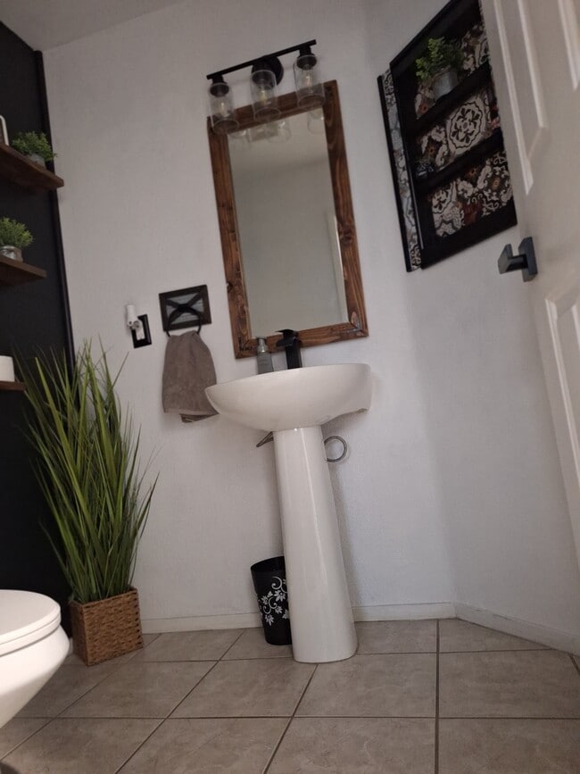 Building Photo - 7701 Donald Nelson Ave