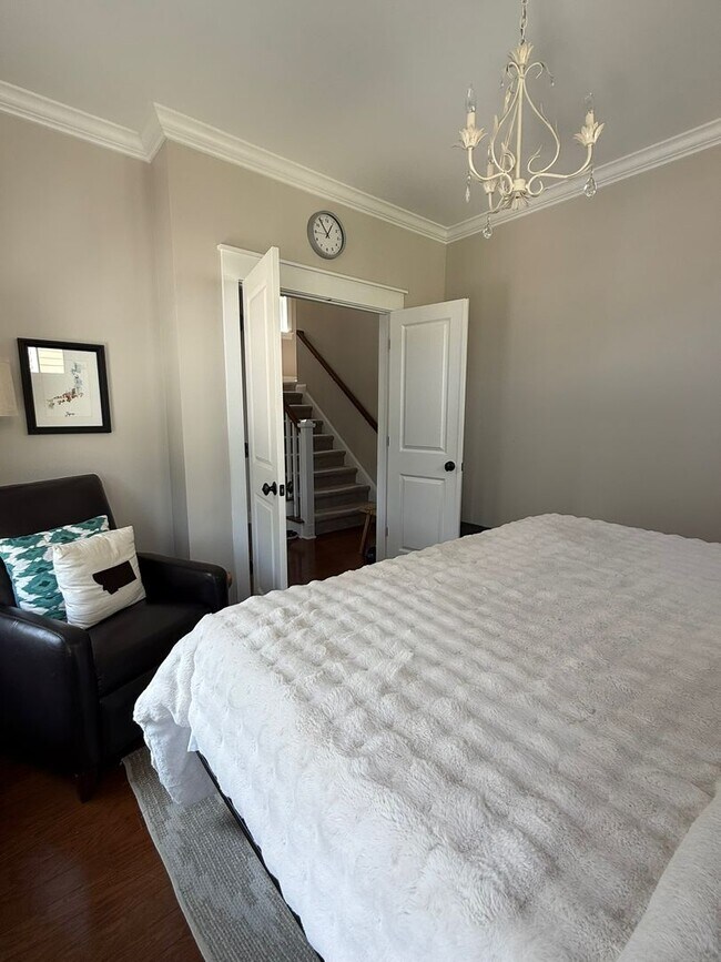 Building Photo - Available now. Amazing 4 BR/2.5 BA Home Available at Shellring at St Thomas Island!
