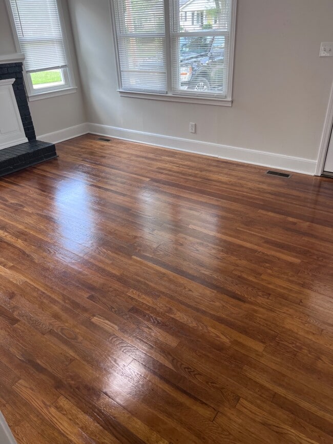 Building Photo - 486 Hope St