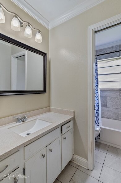 Building Photo - 9209 Blue Spruce Dr