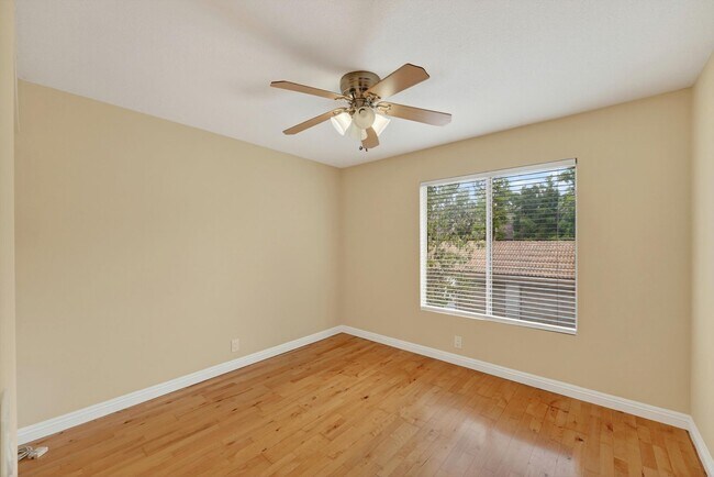 Building Photo - Gated Lake Forest Condo | Pool, Spa, Washer/Dryer & 3 Parking Spaces