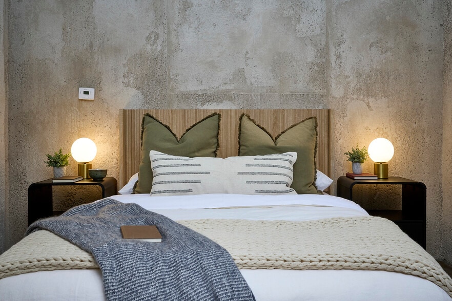 Building Photo - 1855 Industrial St