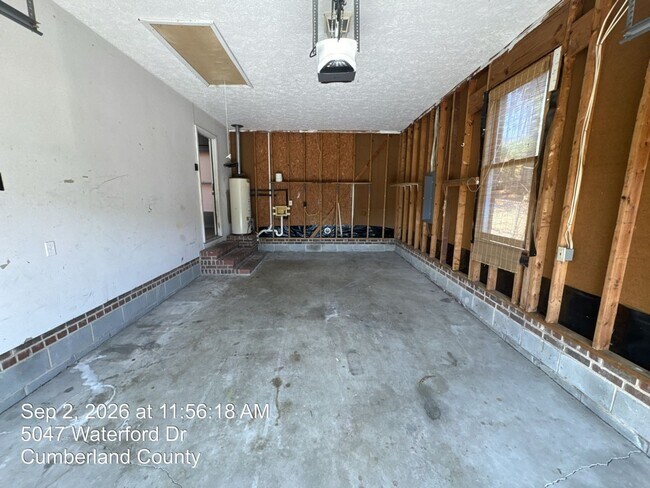 Building Photo - 5047 Waterford Dr