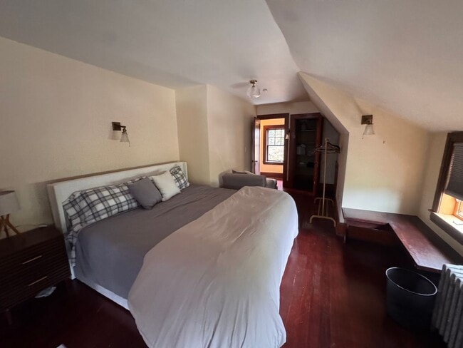 Building Photo - Beautiful Historical Home Fully Furnished In Downtown Juneau!