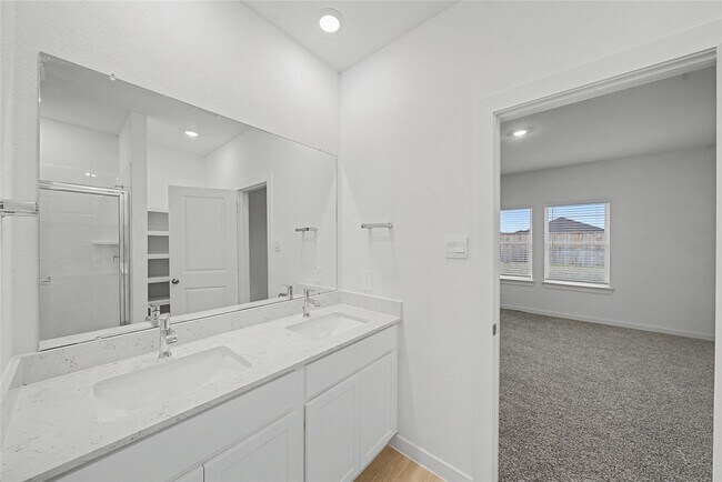 Building Photo - 4215 Camden Lakes St