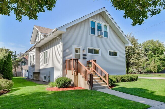 Primary Photo - 544 Arlington Ave