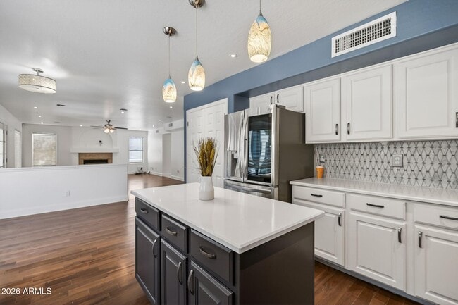 Building Photo - 3241 S Horizon Pl