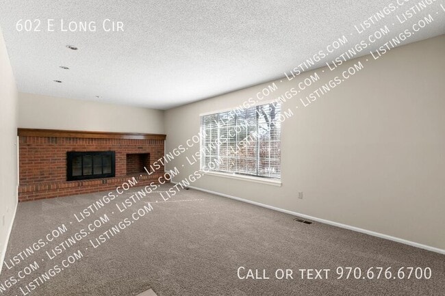 Building Photo - 602 E Long Cir