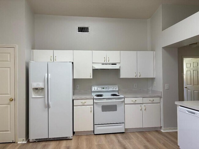 Building Photo - 30904 Burleigh Dr