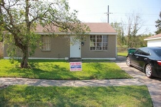 Building Photo - 604 Ruth Dr