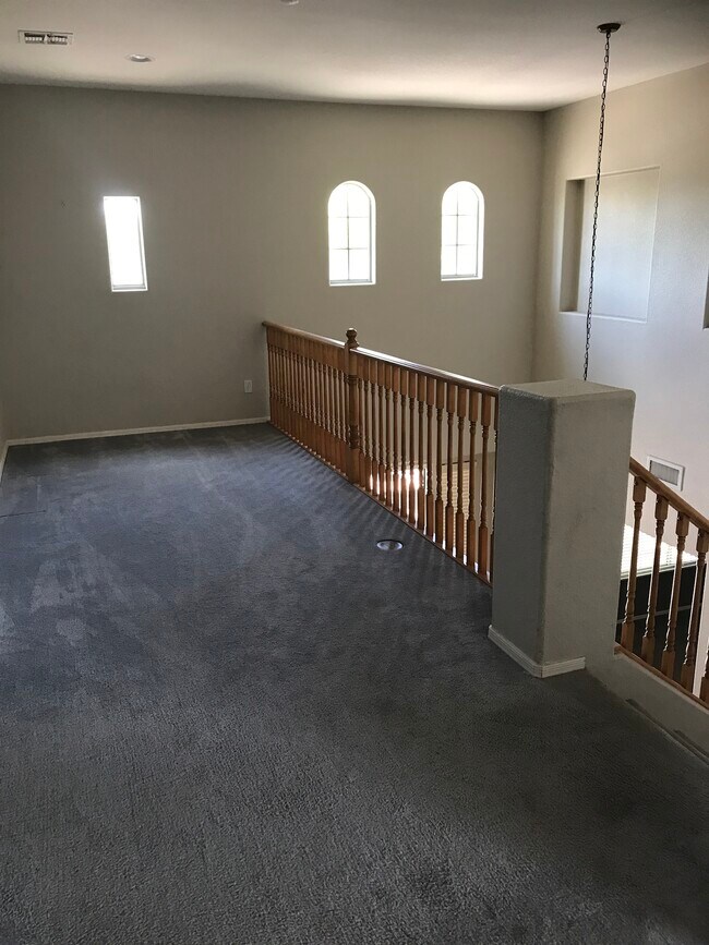 Building Photo - 18686 E Mockingbird Dr