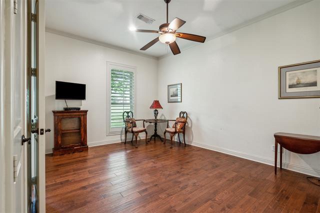 Building Photo - 8709 Claremont Dr
