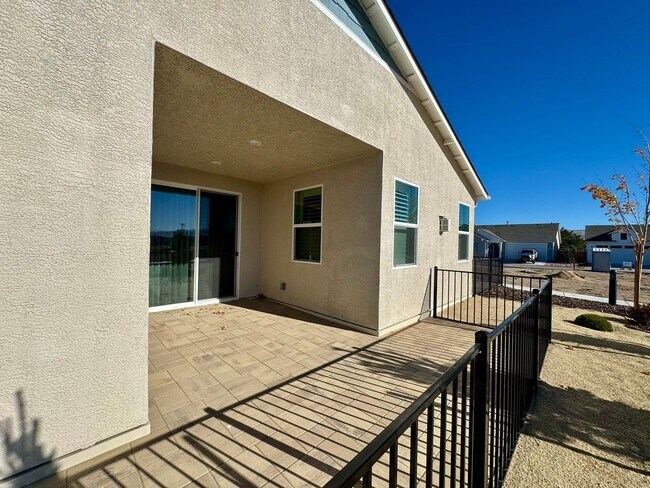 Building Photo - 406 Heirloom- 55+ Silverado Village Community