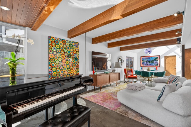 Building Photo - 219 Colton St