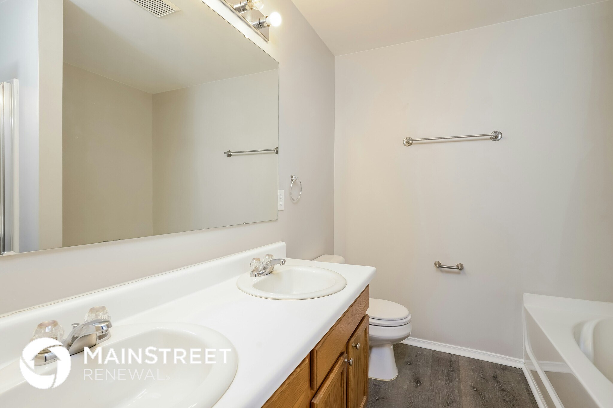 Building Photo - 4460 Westhill Pl