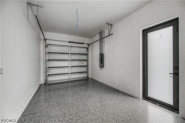 Building Photo - 3123 69th St W