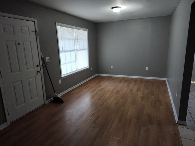 Building Photo - Charming 3BR 2BTH House in Sheridan