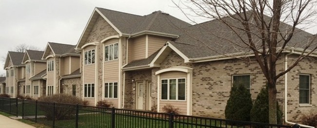 Primary Photo - Douglas Parkplace Apartments