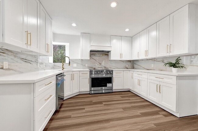 Building Photo - 15618 Banty Falls Ct
