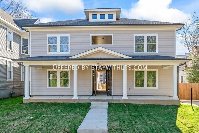 Building Photo - 1571 Court Ave