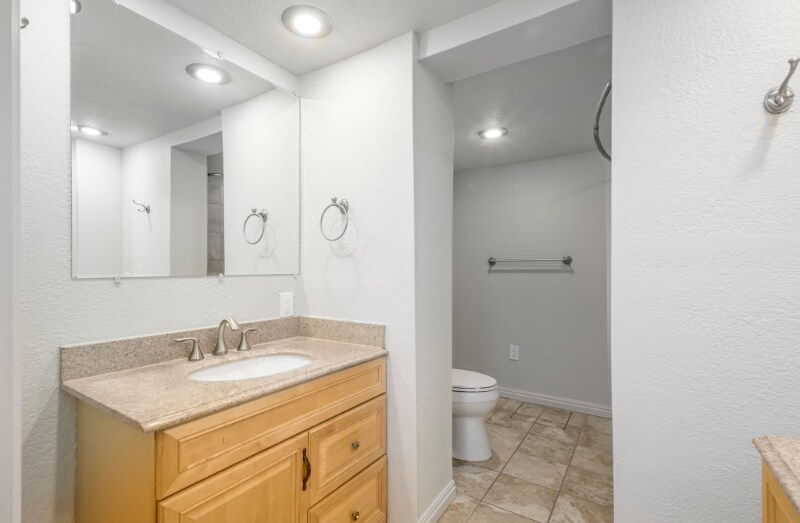 Building Photo - 445 N 100 E