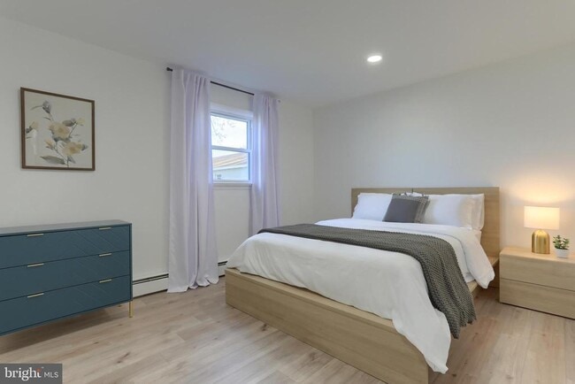 Building Photo - 137 Apple Ln