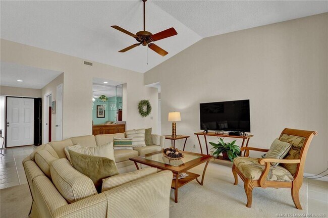 Building Photo - 4004 SW Osprey Creek Way