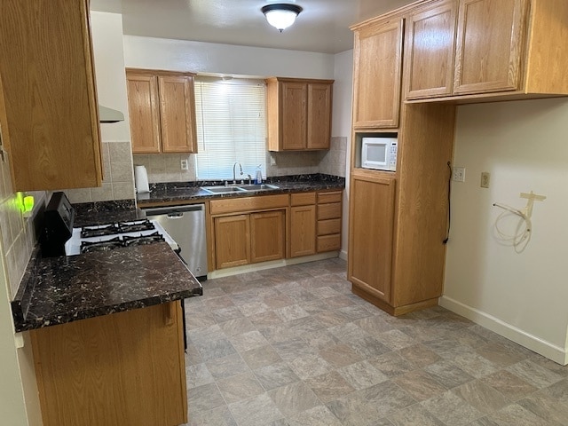 Building Photo - Welcome to Woodside Drive! Opportunity awa...