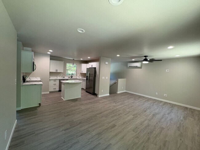 Building Photo - Beautiful New Construction Home with Priva...