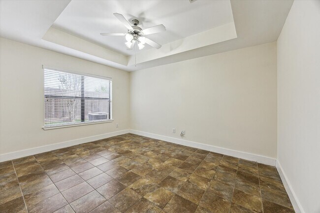 Building Photo - 9829 Riddlelink Ln