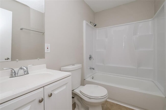 Building Photo - 425 S Disston Ave